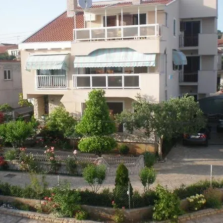 Hotel House In With Sea View, Terrace, Air Conditioning, Wi-fi