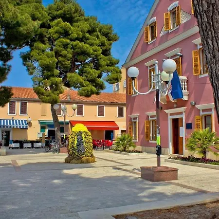 House In With Sea View, Terrace, Air Conditioning, Wi-fi 3* Pakoštane
